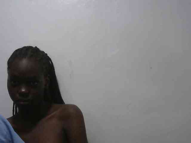 Petitepussy webcam