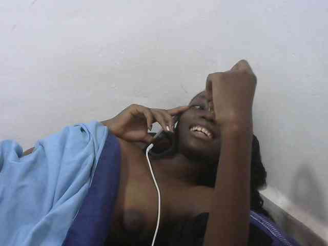 Petitepussy webcam