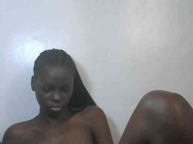 Petitepussy webcam