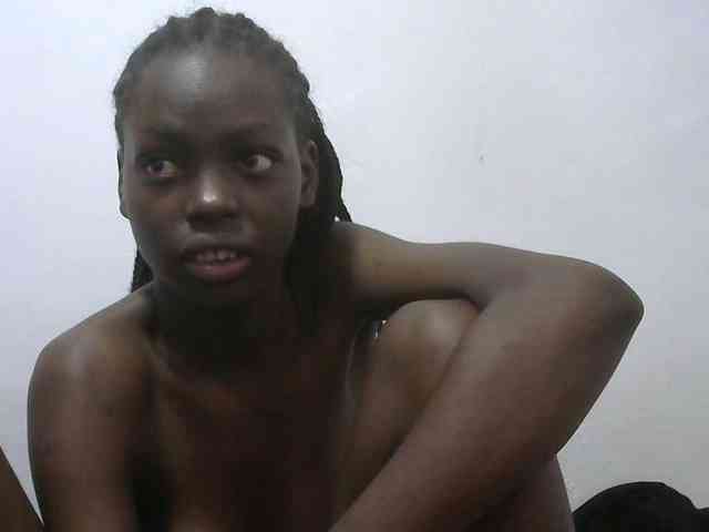Petitepussy webcam