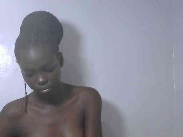 Petitepussy webcam