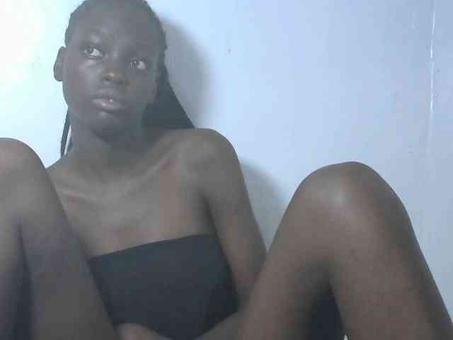 Petitepussy webcam