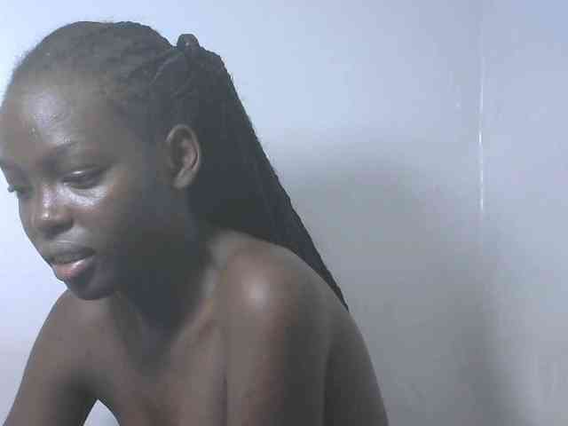 Petitepussy webcam