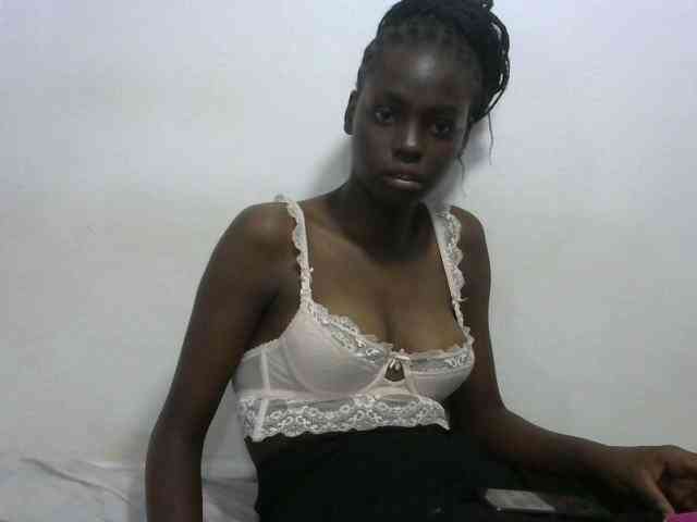 Petitepussy webcam