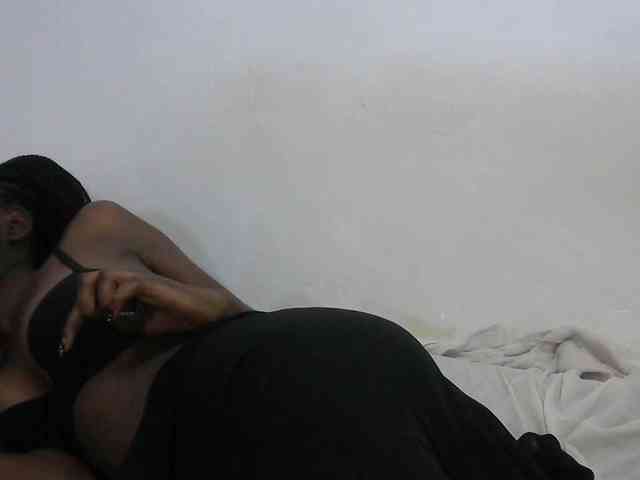 Petitepussy webcam