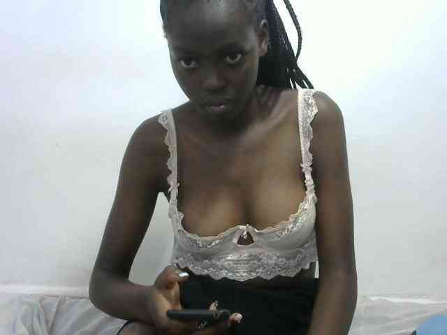 Petitepussy webcam