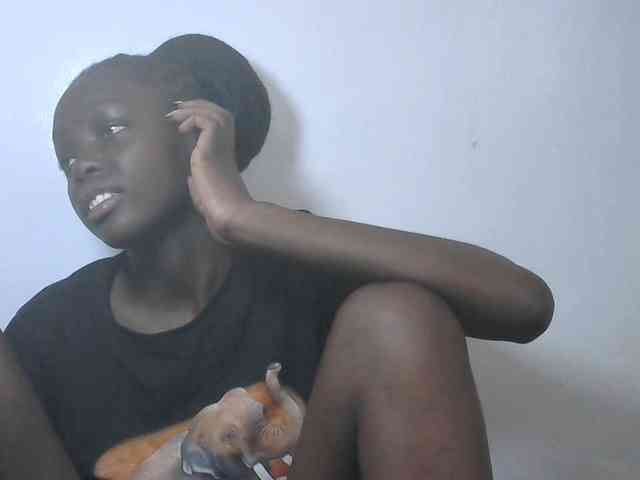 Petitepussy webcam
