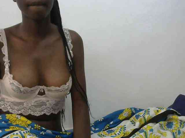 Petitepussy webcam