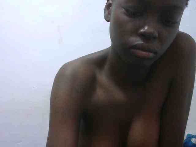 Petitepussy webcam