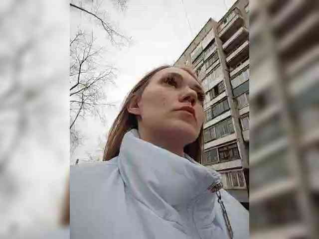 Kisa75 Live Webcam on BongaCams