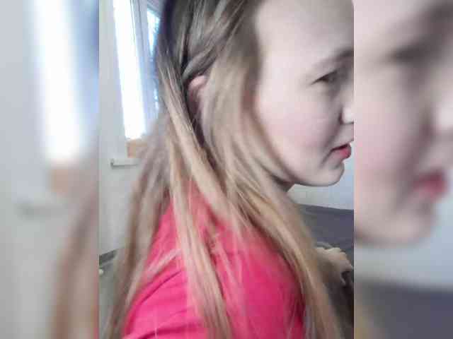 AlisaWyn webcam