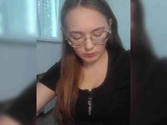 Kisa75 Live Webcam on BongaCams