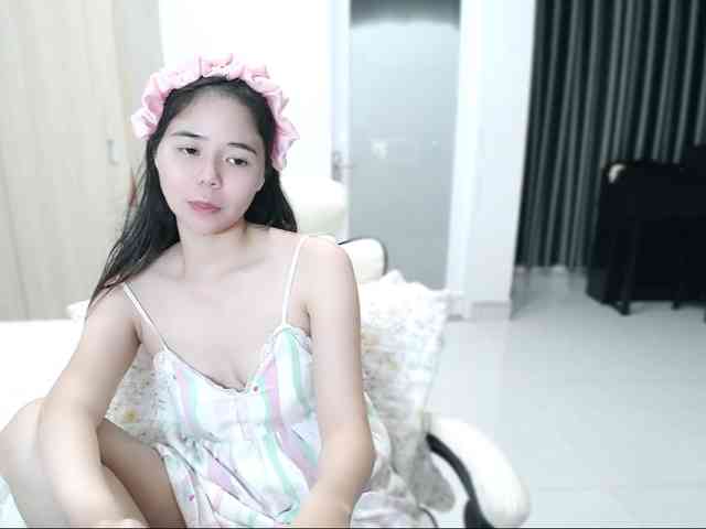 Emily2k1 webcam