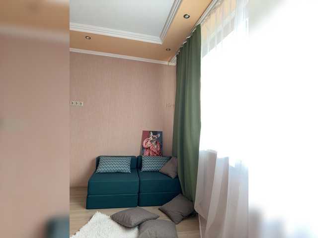 sweetie's BongaCams show and profile