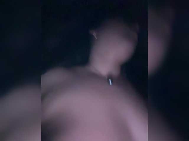 sweetie's BongaCams show and profile