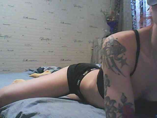 Devochka1010 webcam