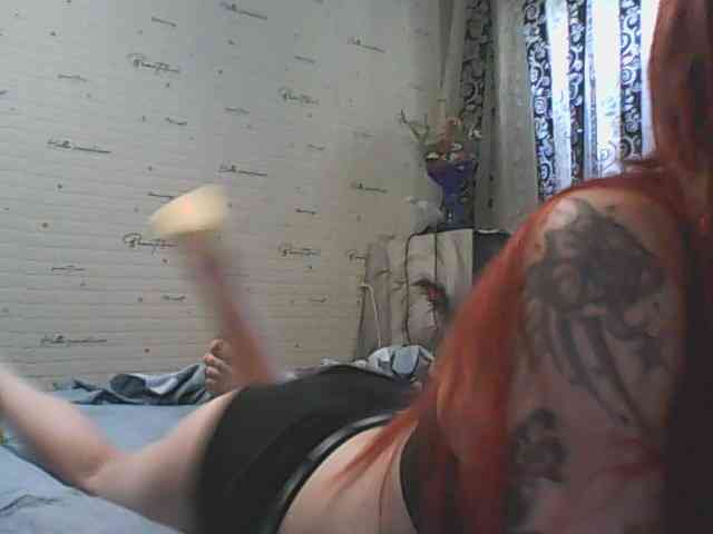 Devochka1010 webcam
