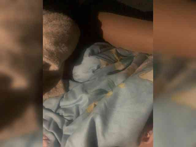 Devochka1010 Live Webcam on BongaCams