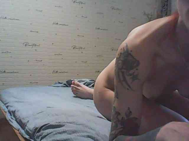 Devochka1010 webcam
