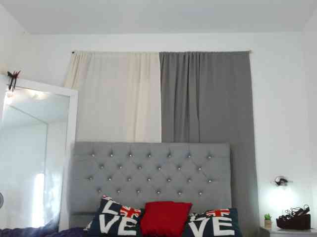 Selene-Adams webcam