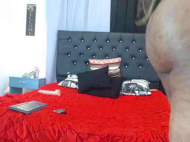 Selene-Adams webcam