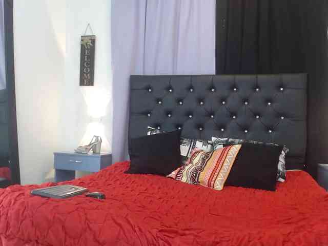 Selene-Adams webcam