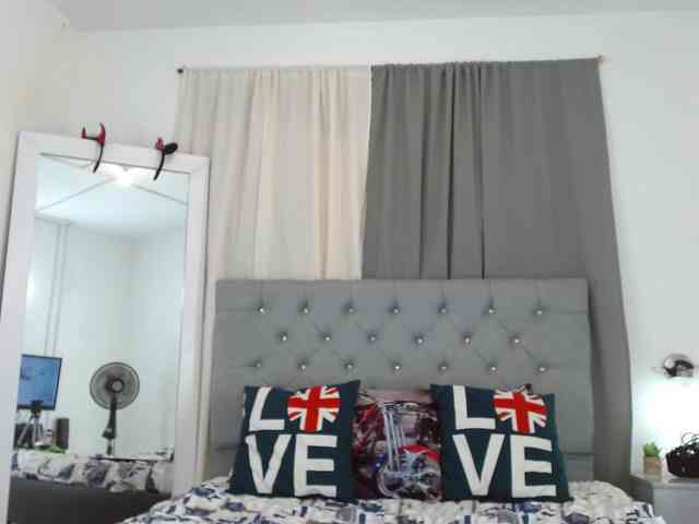 Selene-Adams webcam