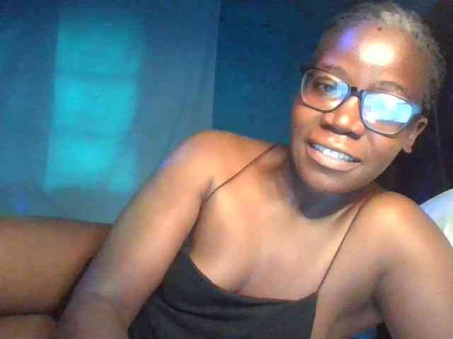 Hotsavie01 webcam