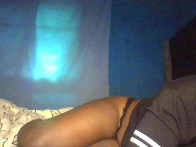Hotsavie01 webcam