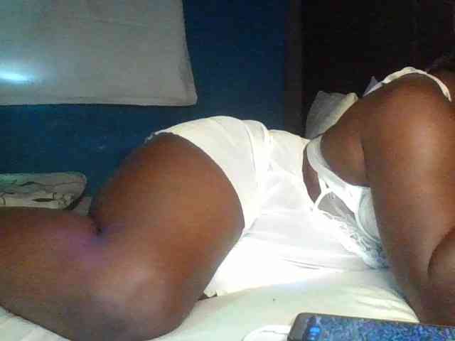 Hotsavie01 webcam