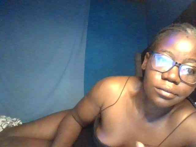 Hotsavie01 webcam