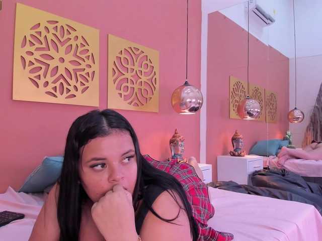  Mia-Fontana chat room