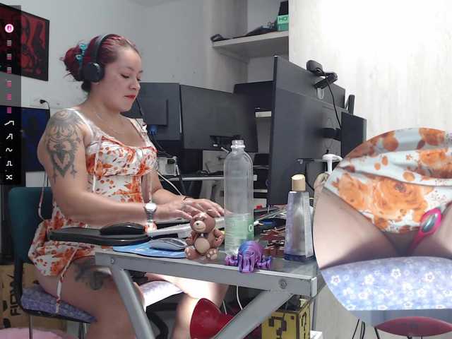 Leidydi223's BongaCams show and profile