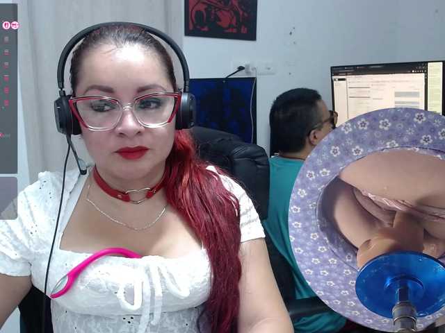 Leidydi223's BongaCams show and profile