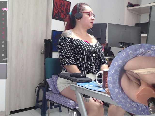Leidydi223's BongaCams show and profile