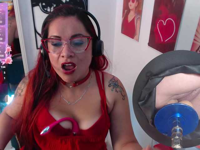 Leidydi223's BongaCams show and profile