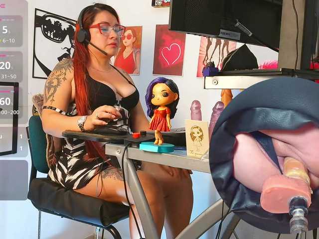 Leidydi223's BongaCams show and profile