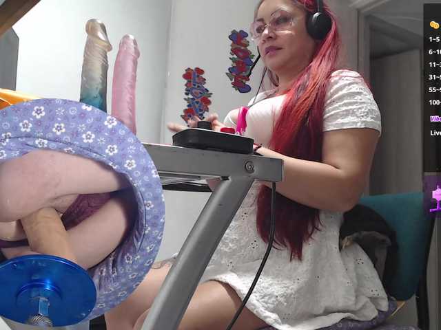 Leidydi223's BongaCams show and profile