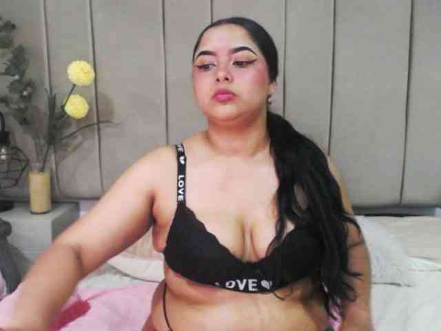 KamylaBaker webcam