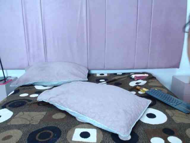 KamylaBaker webcam
