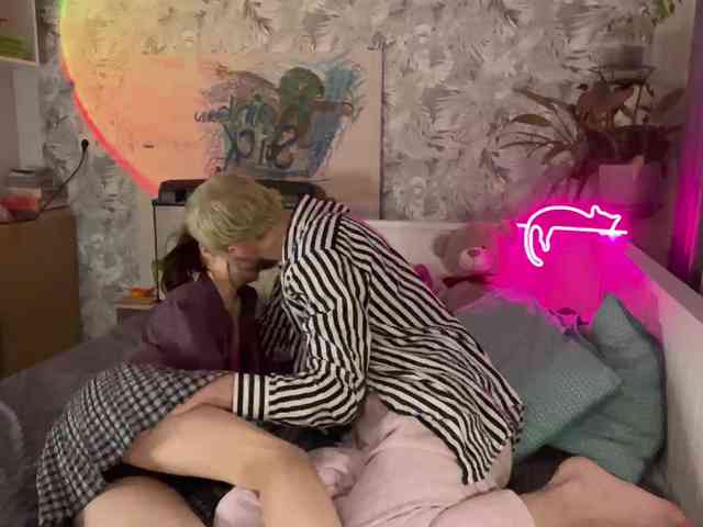 Z0mb1el0ll1 webcam