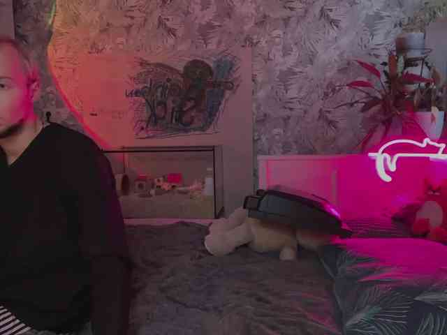 Z0mb1el0ll1 webcam