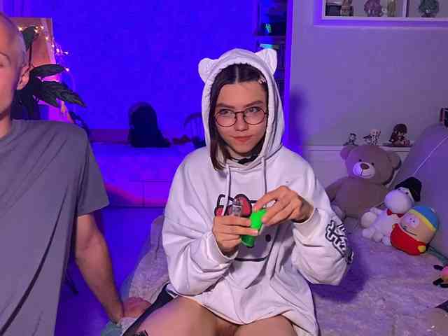 hot striptease Z0mb1e