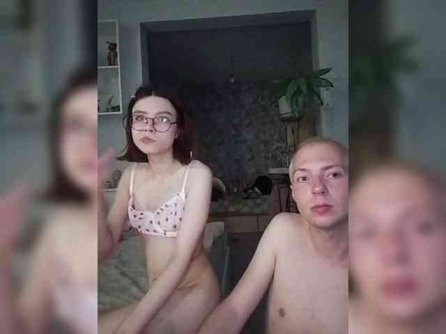 Z0mb1el0ll1 webcam
