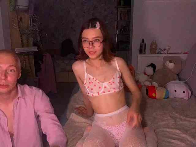 Z0mb1el0ll1 webcam
