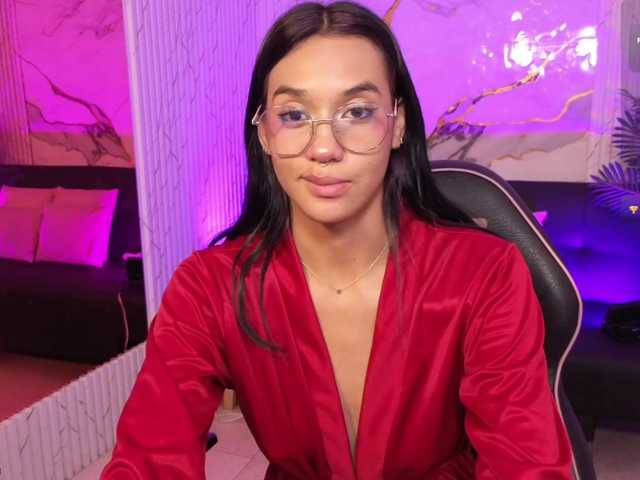 Artemiss-tay's BongaCams show and profile