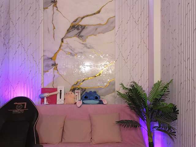 Artemiss-tay's BongaCams show and profile