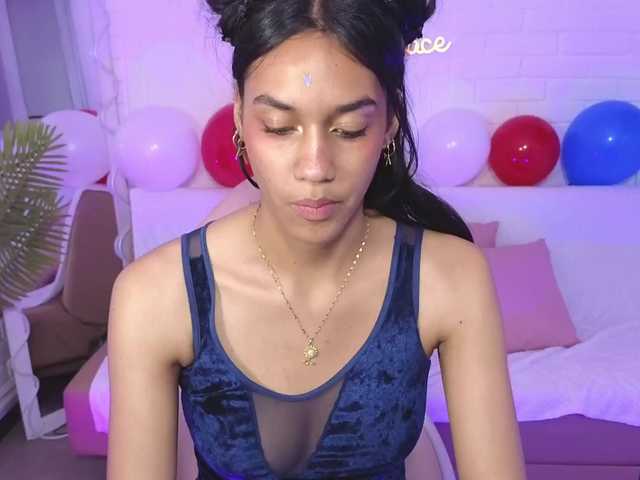 Artemiss-tay on BongaCams 