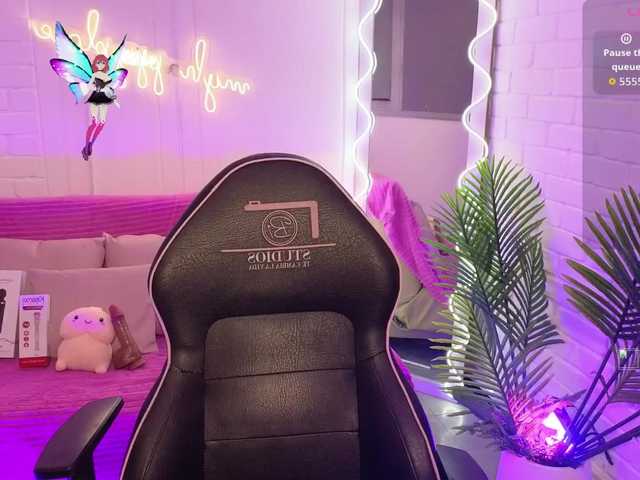  Artemiss-tay chat room