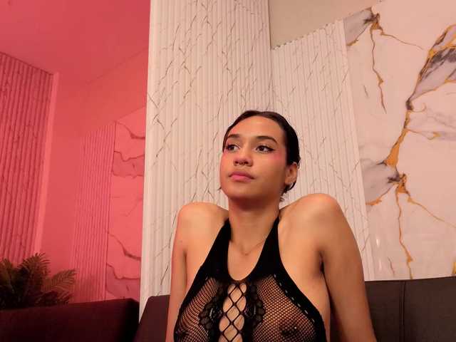 Artemiss-tay's BongaCams show and profile